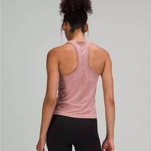 SWIFTLY Tech Racerback Tank Top 2.0
Race Length